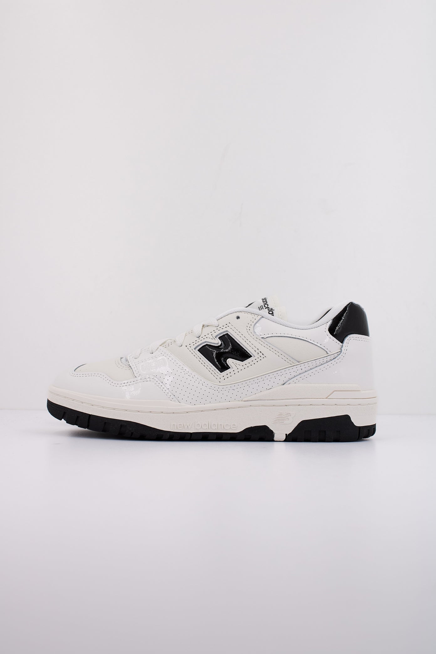 NEW BALANCE BB YKF  en color BLANCO  (1)