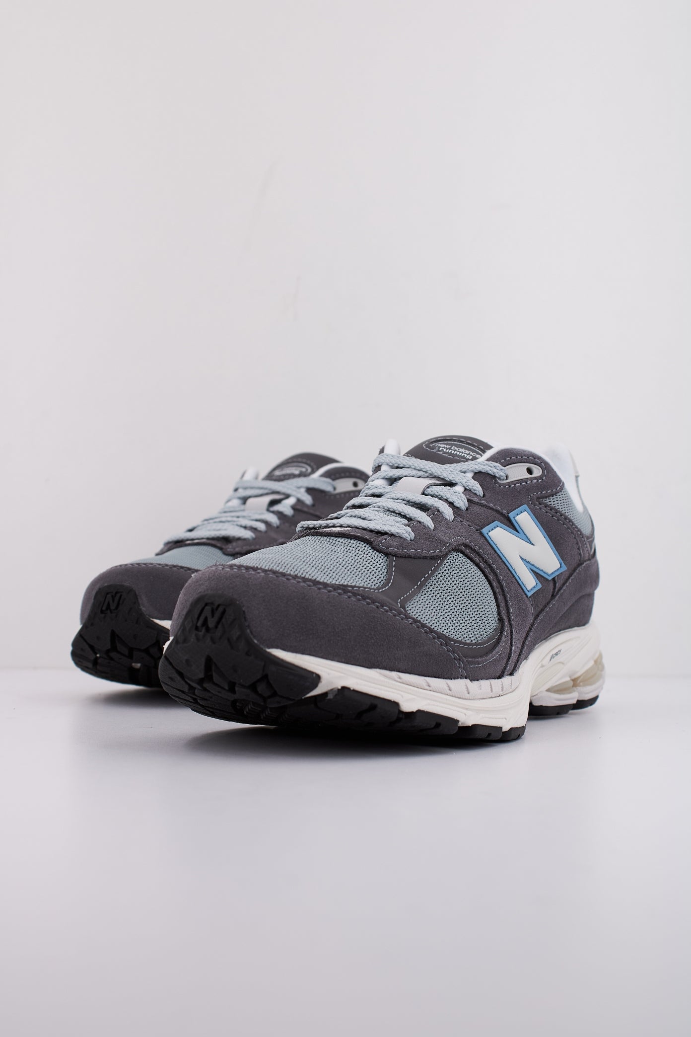 NEW BALANCE M RFB en color GRIS  (2)