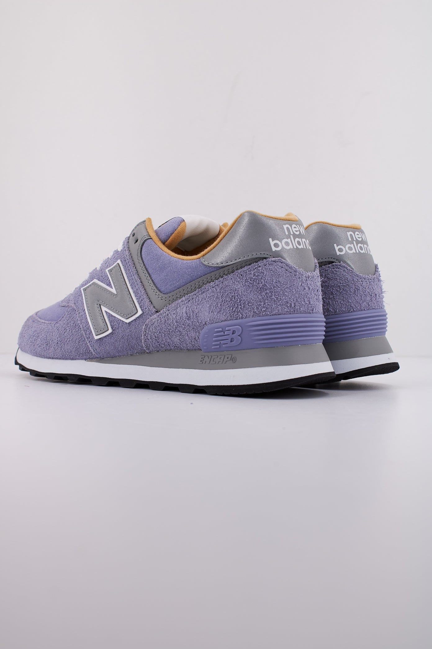 NEW BALANCE U BGG  en color VIOLETA  (4)