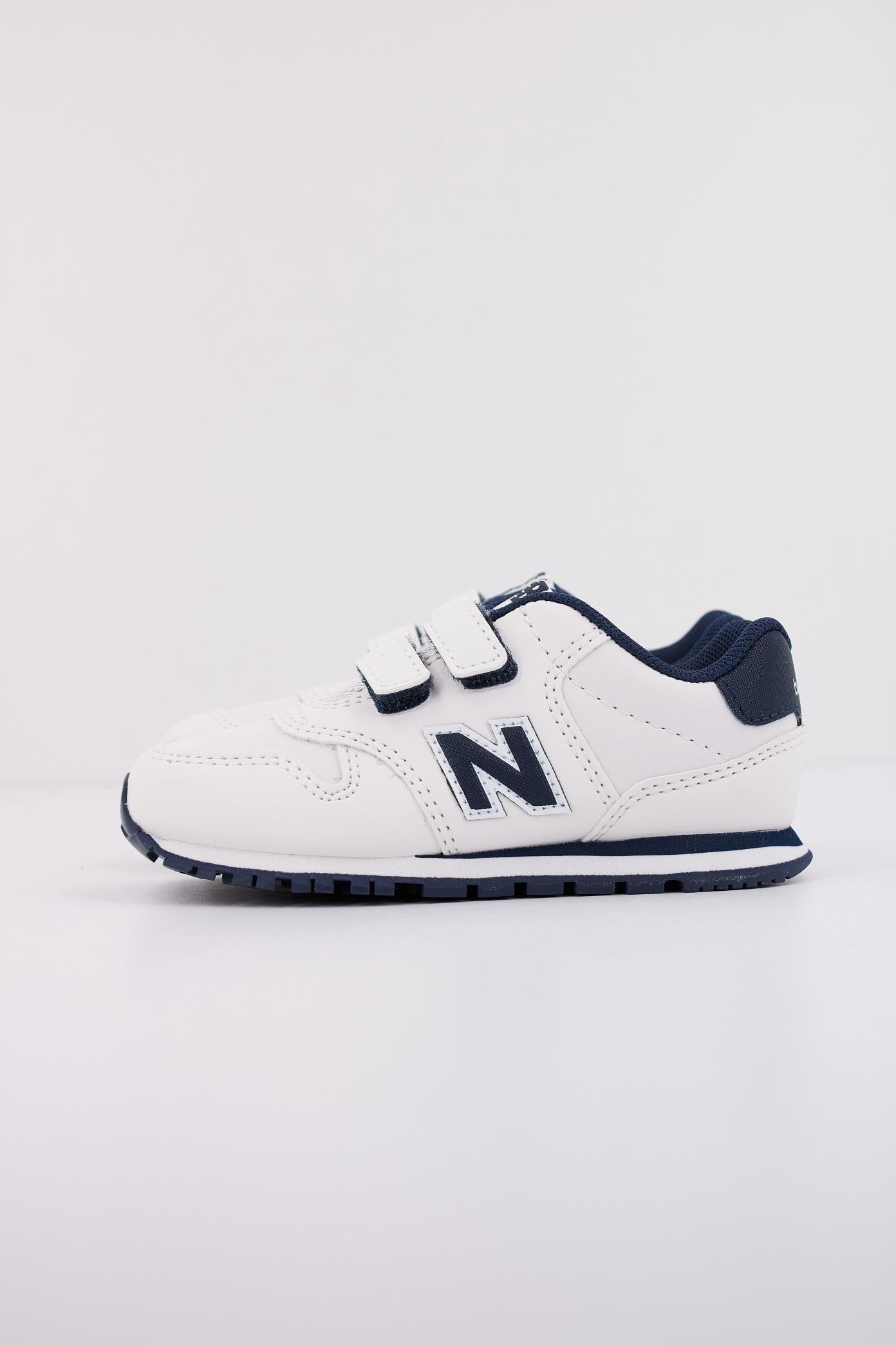 NEW BALANCE IV WN en color BLANCO  (1)