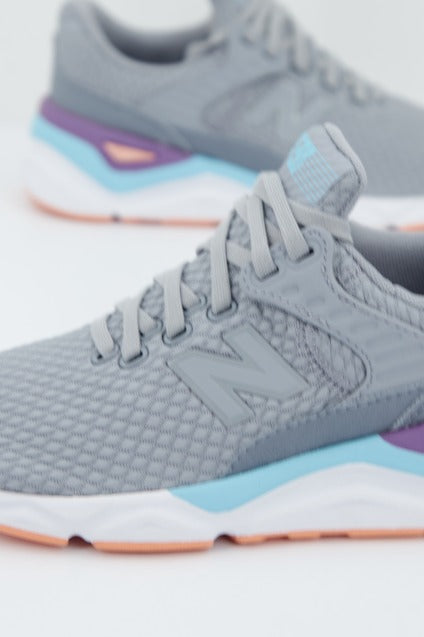 NEW BALANCE WSX CLF en color GRIS  (3)