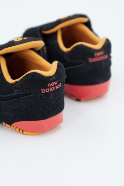 NEW BALANCE CC ZOL en color NEGRO  (4)