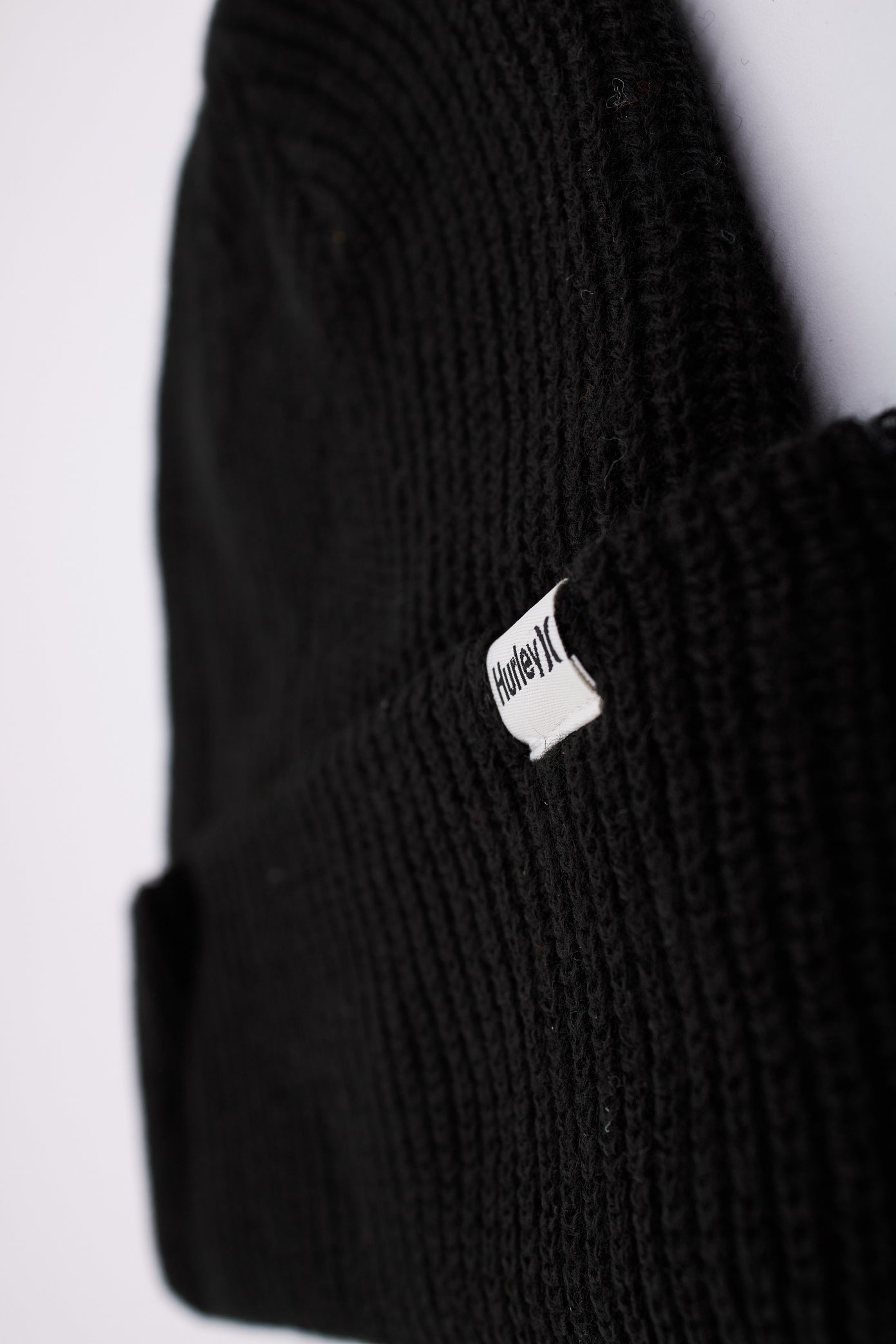 HURLEY  M HARBOR BEANIE en color NEGRO  (2)