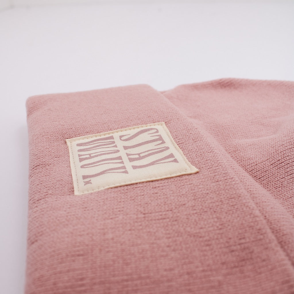 HURLEY  W BIG SKY BEANIE en color ROSA  (6)