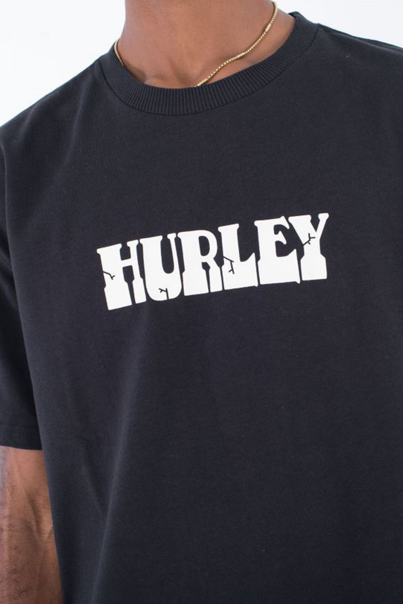 HURLEY WORM TEE en color NEGRO  (4)