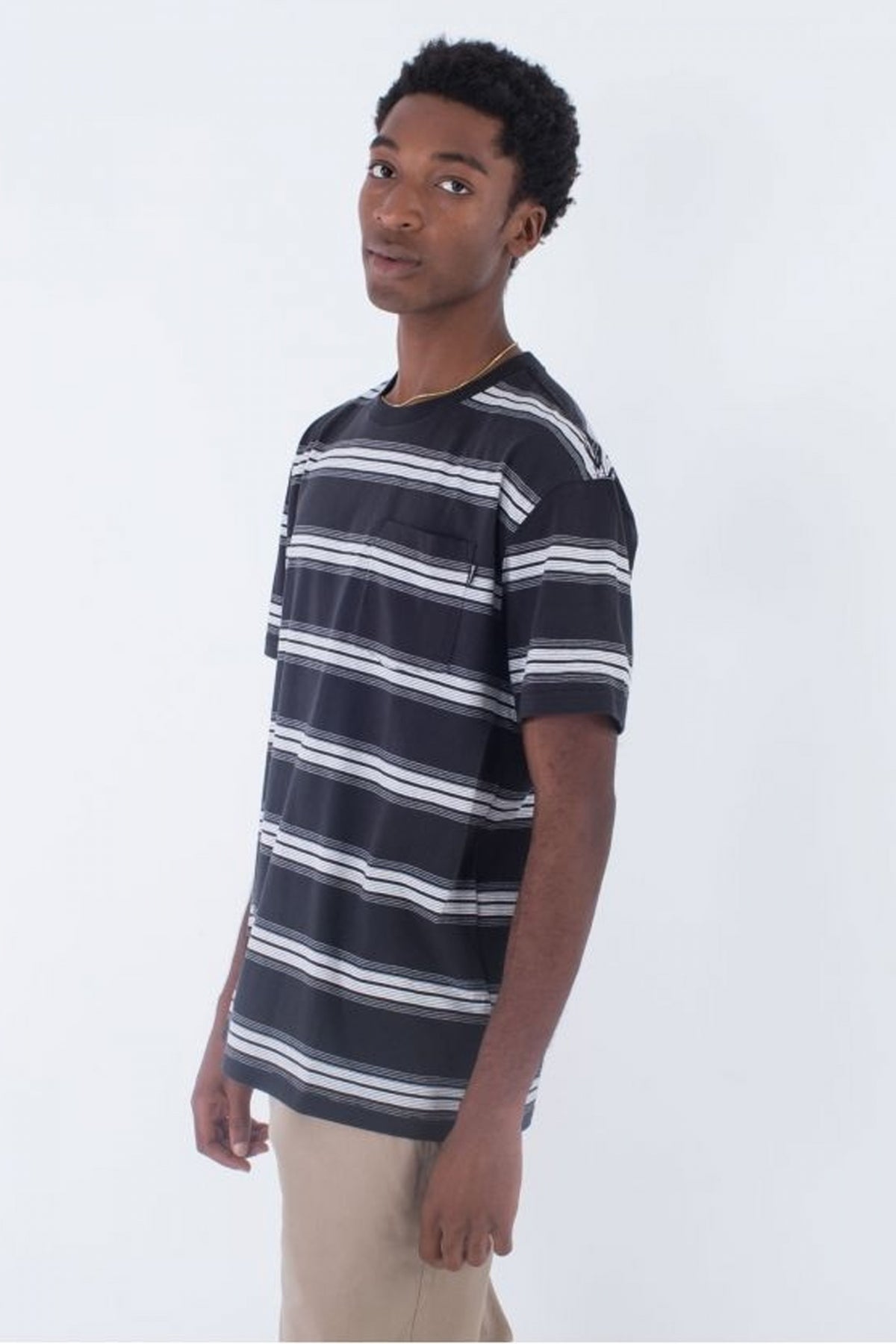 HURLEY ORGANIC GLORY TEE en color NEGRO  (2)