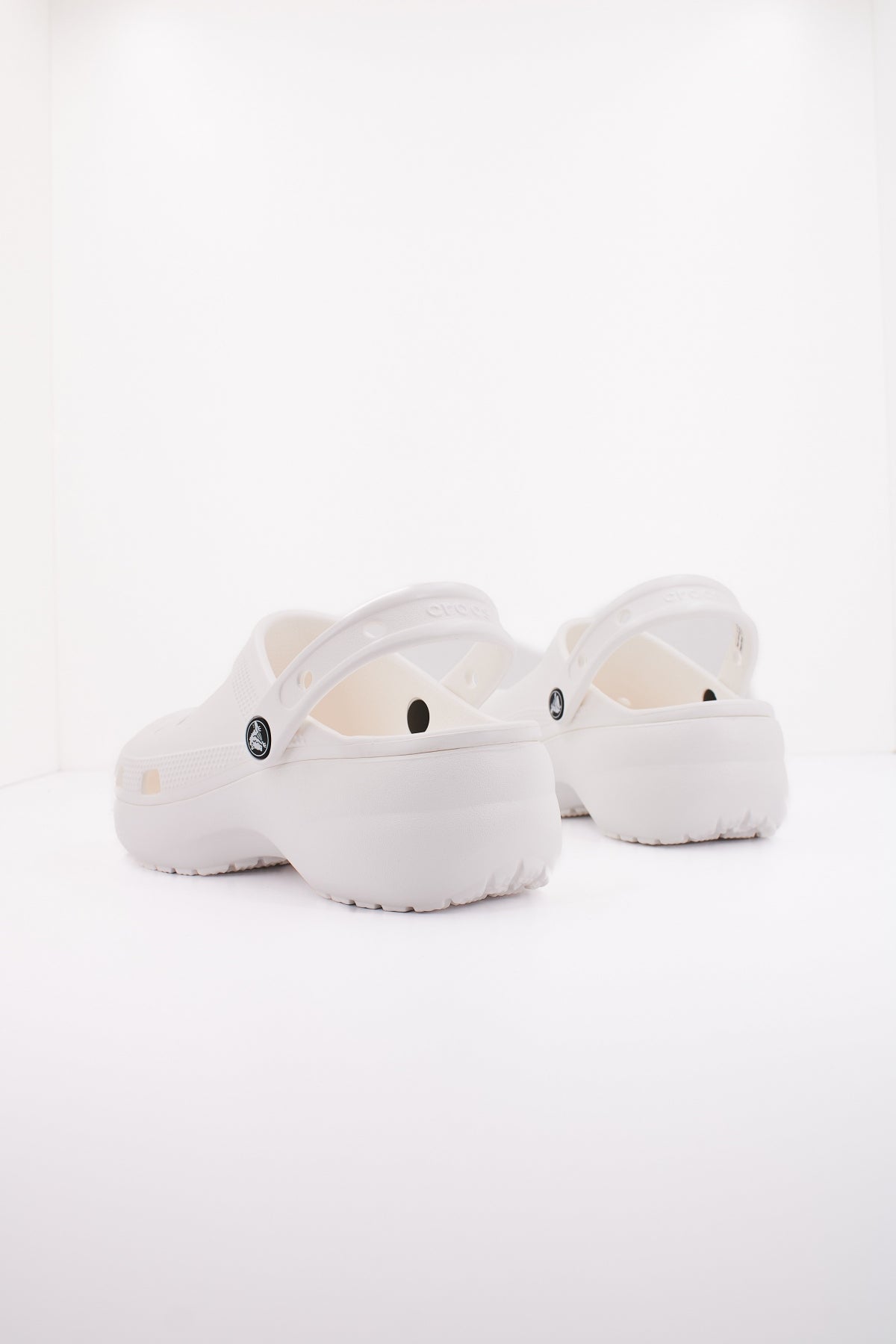 CROCS CLASSIC PLATFORM CLOG W en color BLANCO  (3)