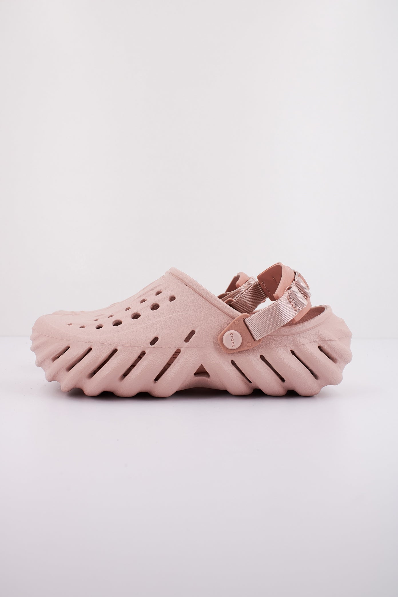 CROCS ECHO CLOG en color ROSA  (1)