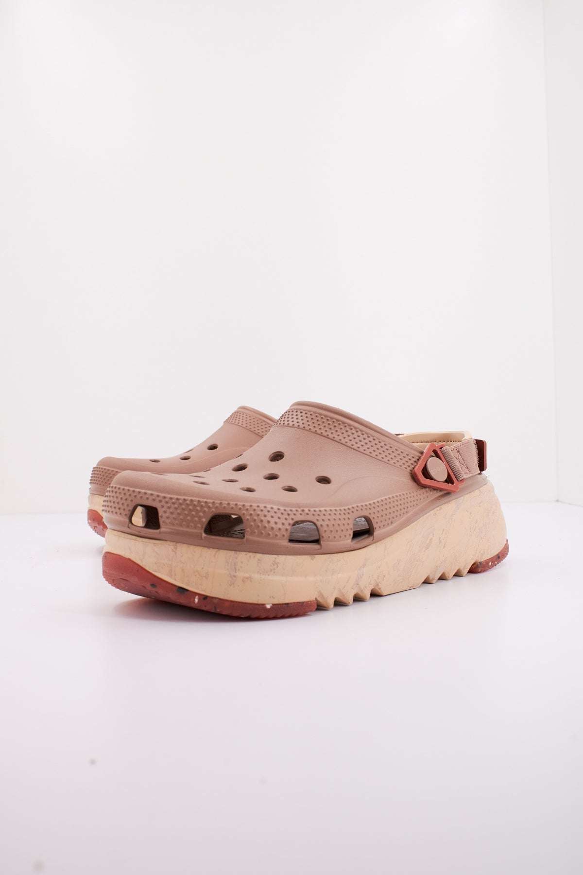 CROCS HIKERXCSPMRBLDCLOG en color MARRON  (2)