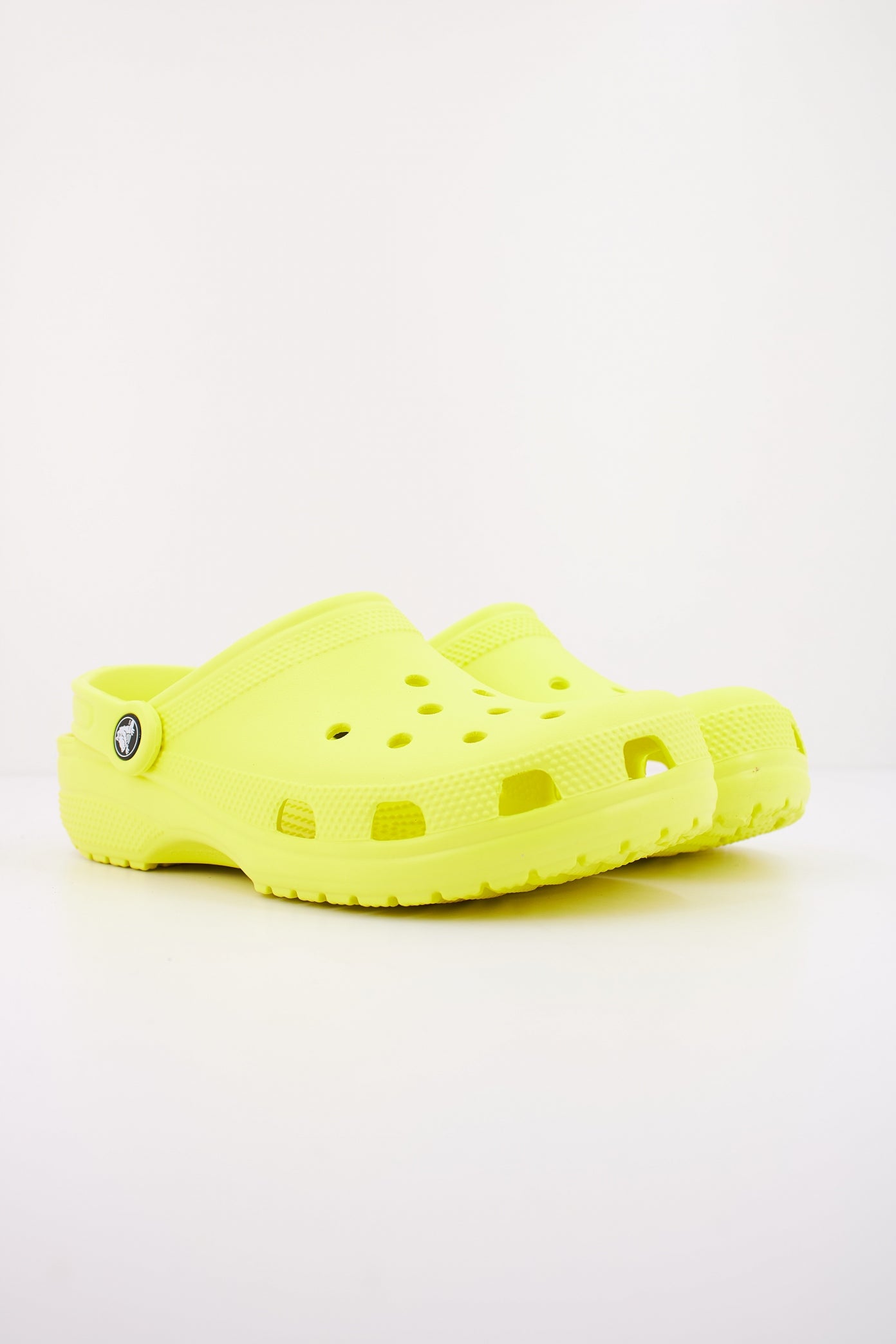 CROCS CLASSIC en color AMARILLO  (2)