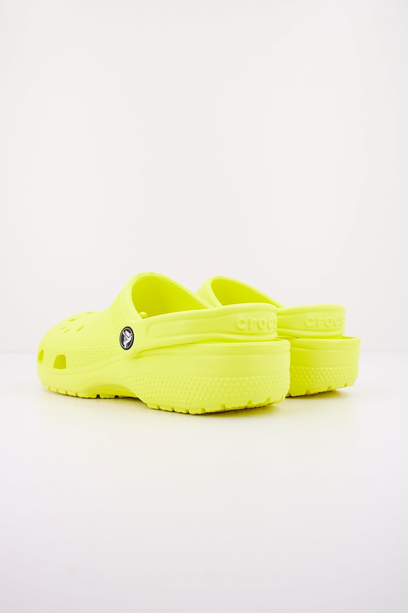 CROCS CLASSIC en color AMARILLO  (3)