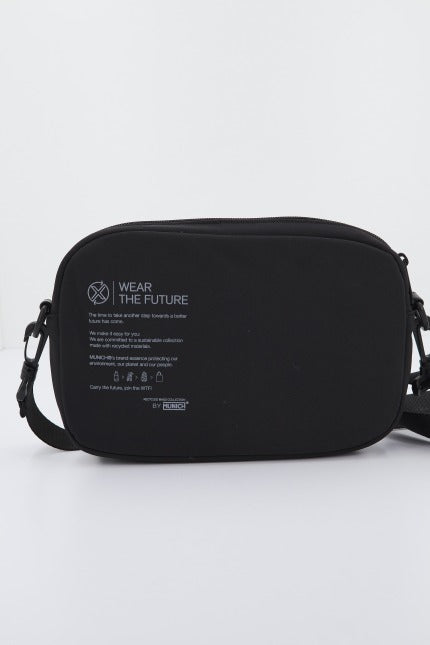 MUNICH RECYCLED X CROSSBODY en color NEGRO  (3)