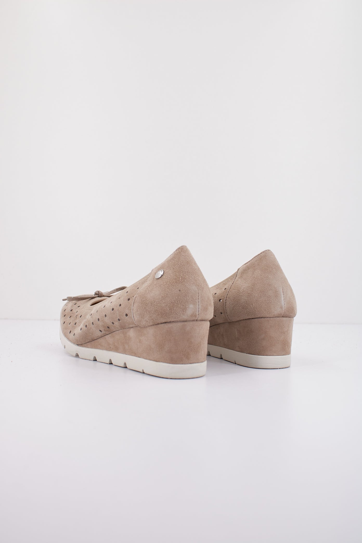 STONEFLY MILLY  GOAT SUEDE en color BEIS  (3)