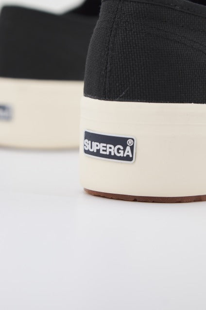 SUPERGA SLW en color NEGRO  (3)