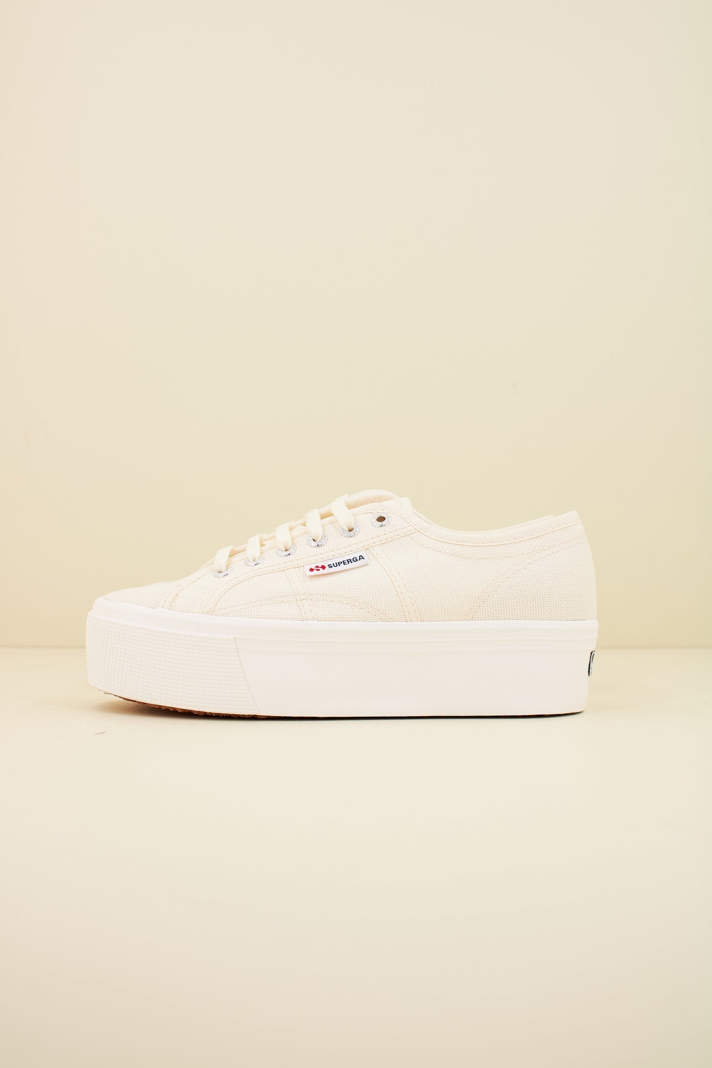 SUPERGA SLW  en color BEIS  (1)