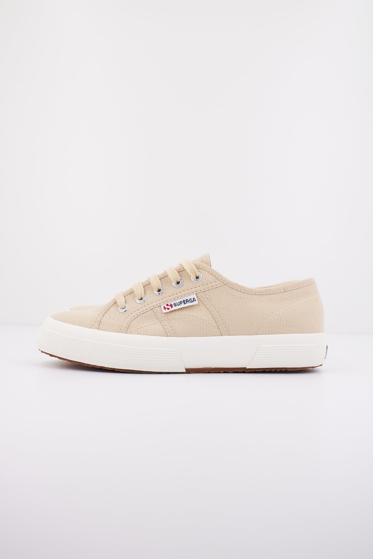 SUPERGA S   en color BEIS  (1)