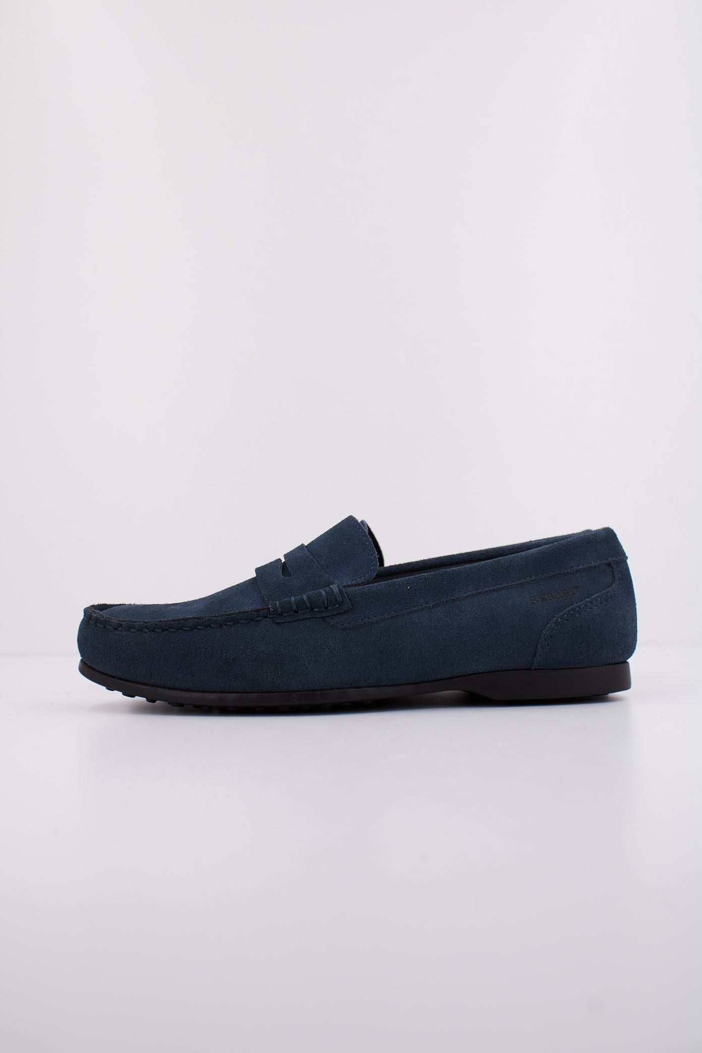 SEBAGO BYRON SUEDE en color AZUL  (1)