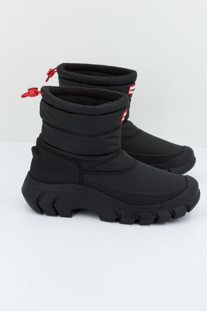 HUNTER  INTREPID SHORT SNOW BOOT en color NEGRO  (2)