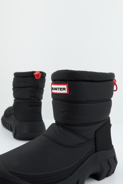 HUNTER  INTREPID SHORT SNOW BOOT en color NEGRO  (4)