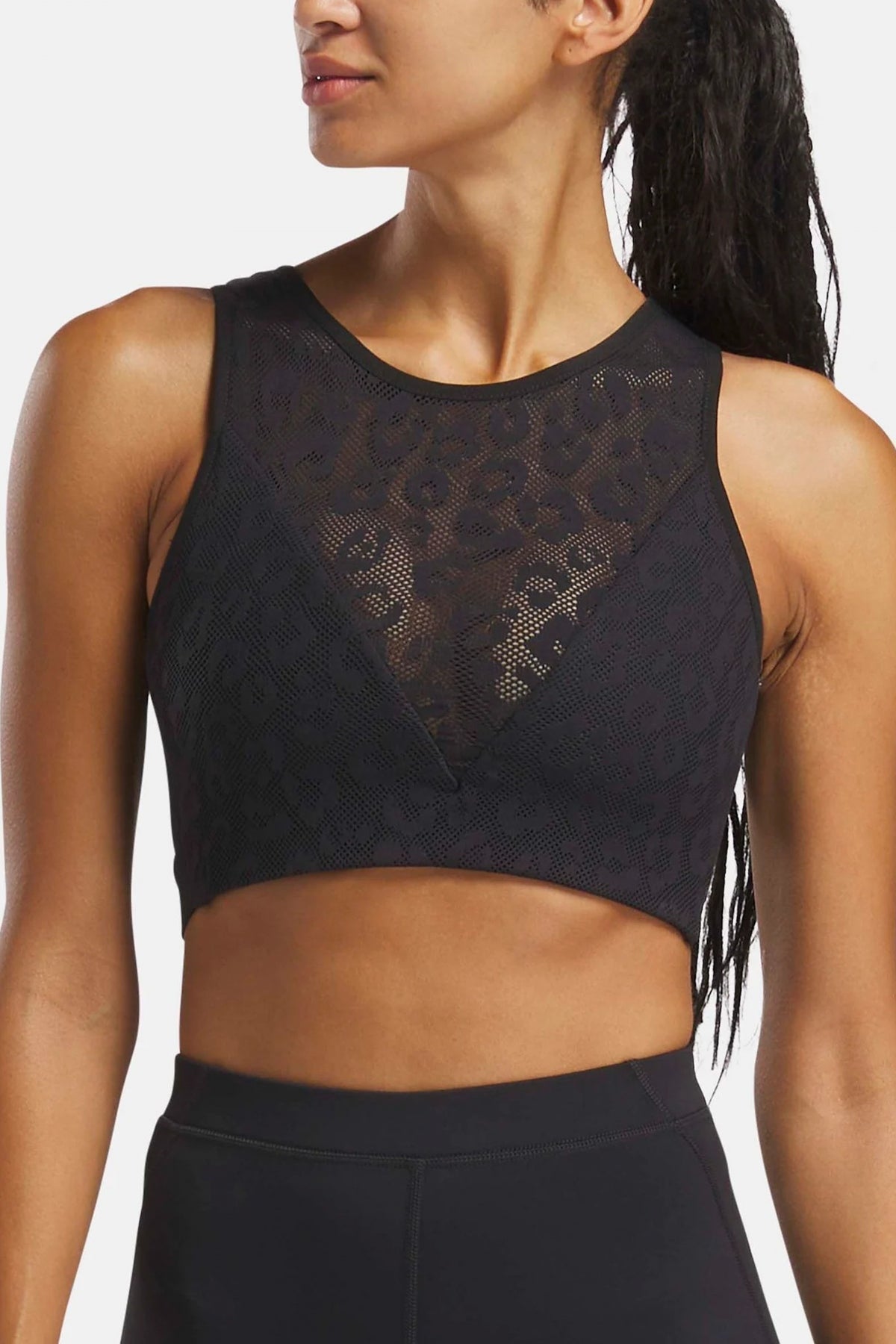 REEBOK MESH BRALETTE en color NEGRO  (1)