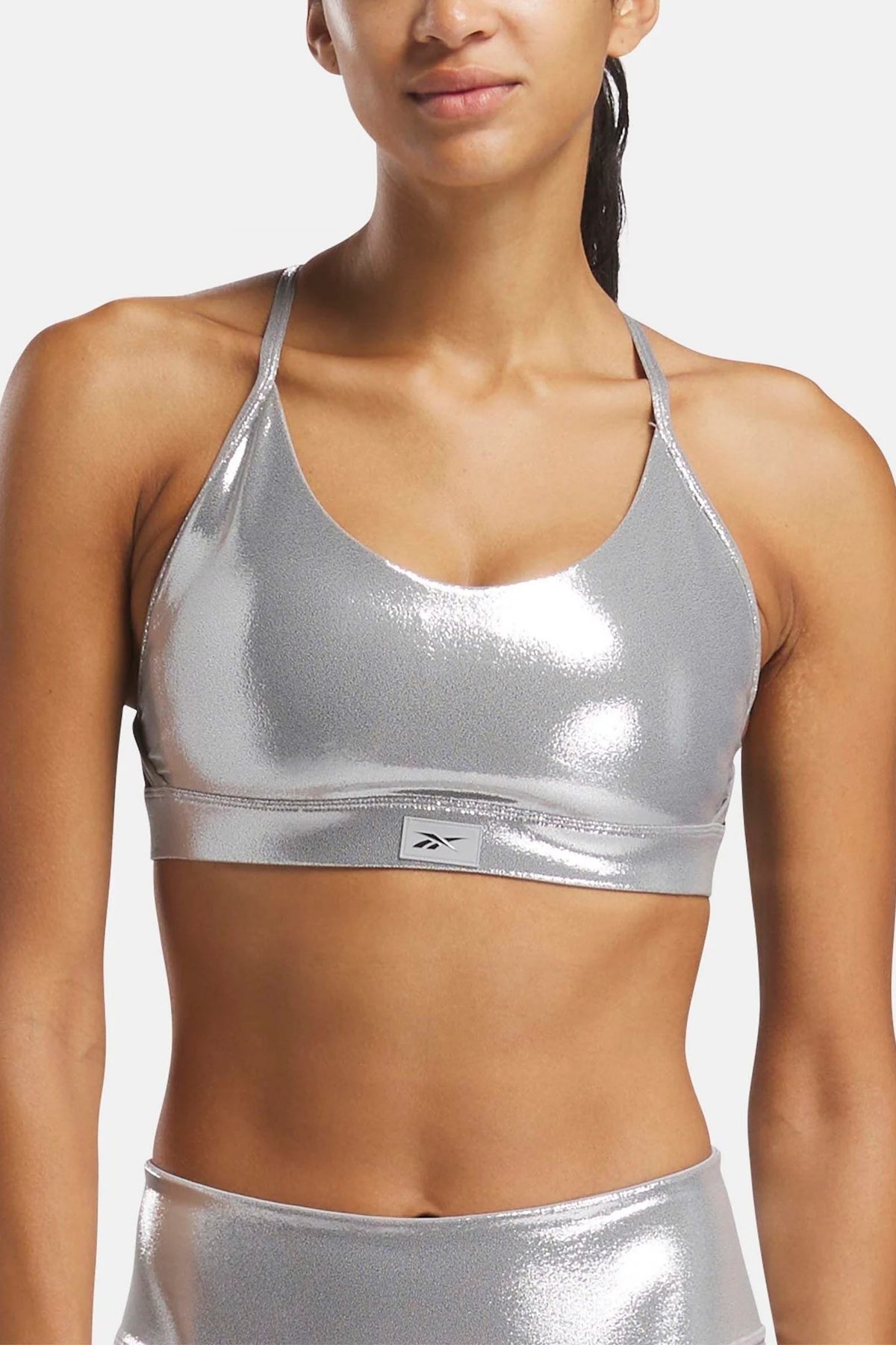 REEBOK  LUX CHROME STRAPPY BRA en color PLATA  (1)