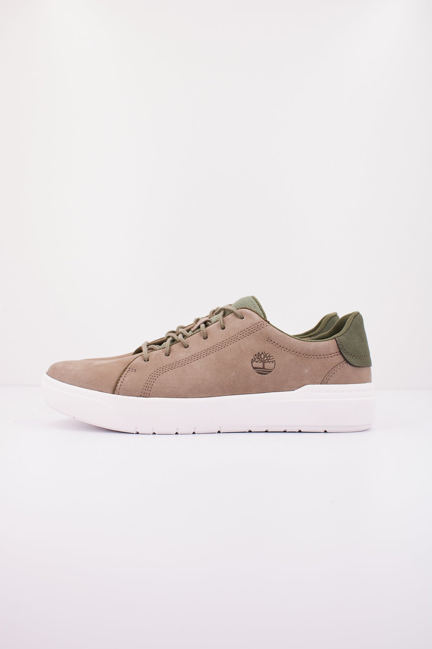 TIMBERLAND SENECA LOW LACE UP SNE en color VERDE  (1)