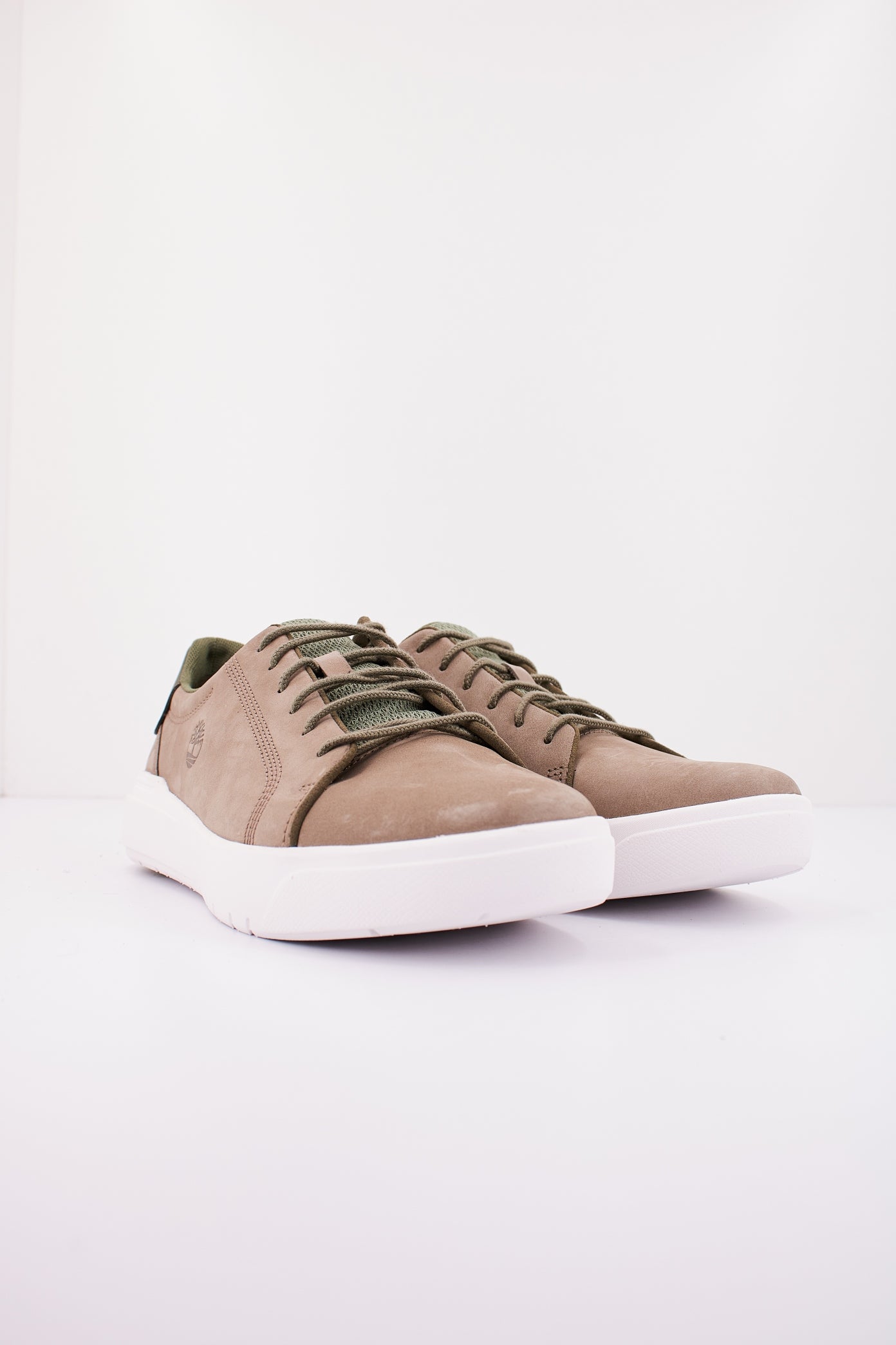 TIMBERLAND SENECA LOW LACE UP SNE en color VERDE  (2)