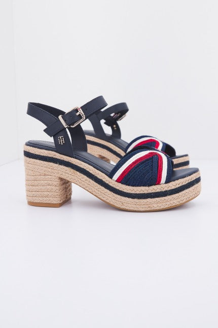 TOMMY HILFIGER  TH ARTISANAL MID HEEL SA en color AZUL  (2)