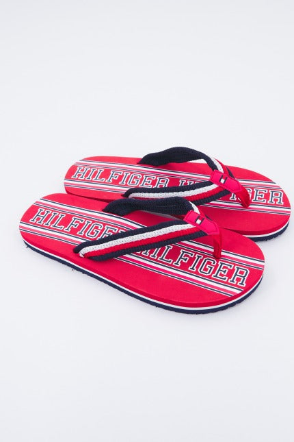 TOMMY HILFIGER LOGO PRINT FLIP FLOP en color ROJO  (1)