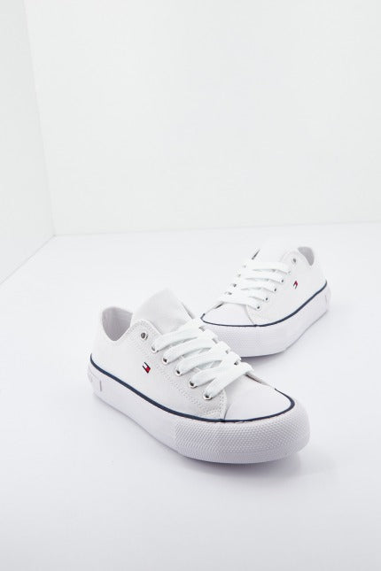 TOMMY HILFIGER BASSA ALLACCIATA en color BLANCO  (1)