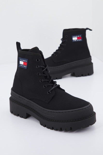 TOMMY HILFIGER LOW BOOT en color NEGRO  (1)