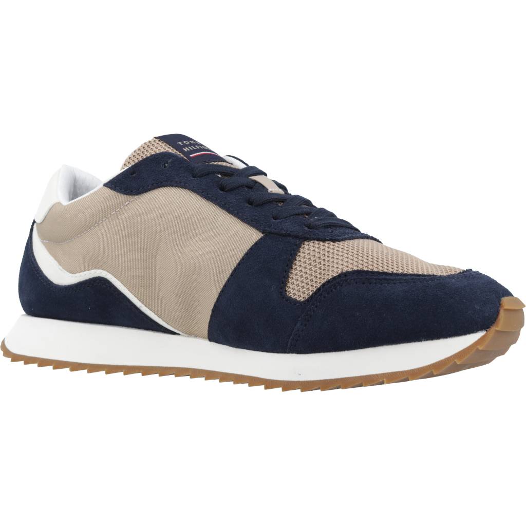 TOMMY HILFIGER  RUNNER EVO MIX en color MARRON  (5)