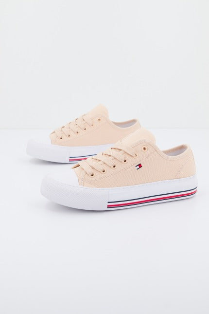 TOMMY HILFIGER LACE UP en color NUDE  (2)