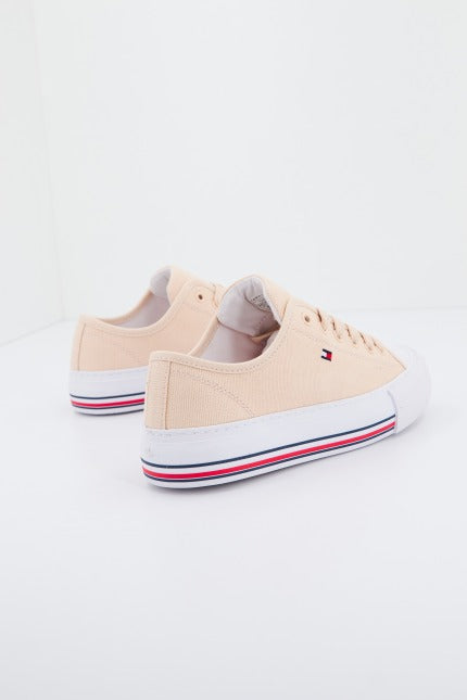 TOMMY HILFIGER LACE UP en color NUDE  (3)