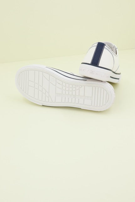 TOMMY HILFIGER  LACE UP en color BLANCO  (2)