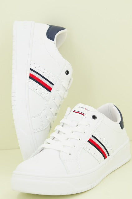 TOMMY HILFIGER LACE UP en color BLANCO  (4)