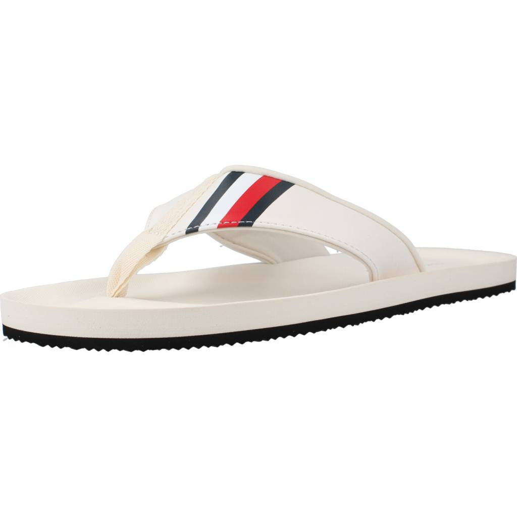 TOMMY HILFIGER COMFORTABLE PADDED BEACH en color BLANCO  (1)