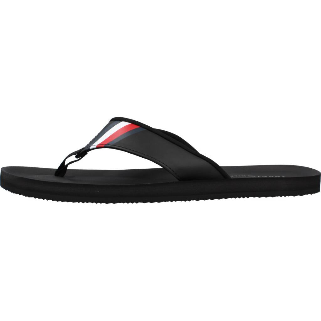 TOMMY HILFIGER COMFORTABLE PADDED BEACH en color NEGRO  (2)