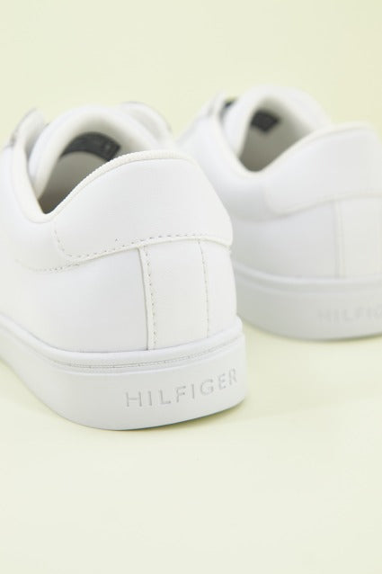 TOMMY HILFIGER ELASTIC SLIP ON SNEAKER en color BLANCO  (3)