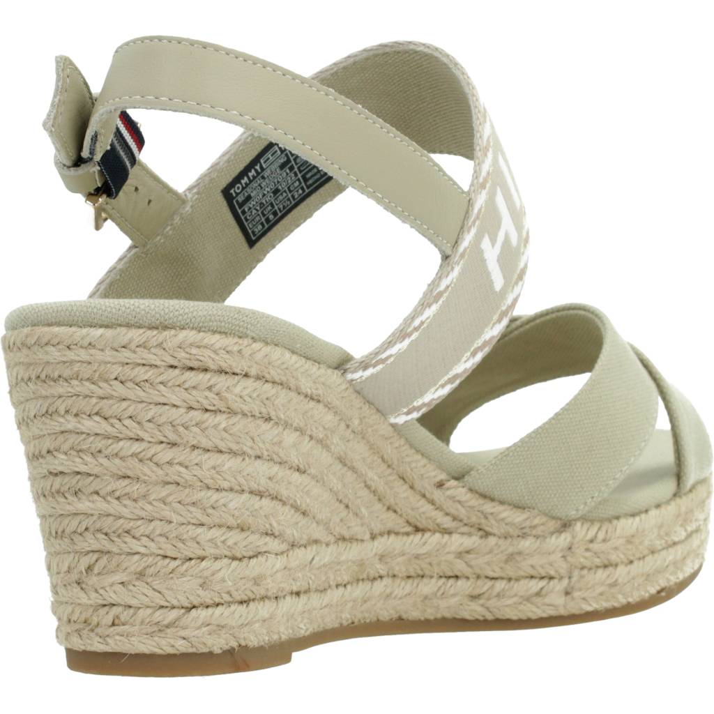 TOMMY HILFIGER SEASONAL WEBBING MID WED en color BEIS  (3)