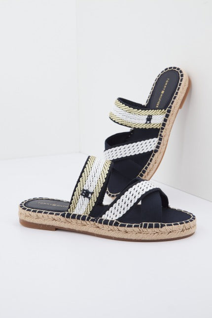 TOMMY HILFIGER GOLDEN WEBBING SANDAL en color AZUL  (1)