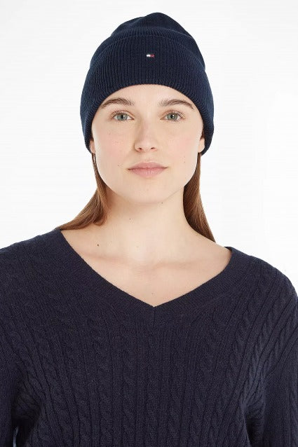 TOMMY HILFIGER SSENTIAL FLAG BEANIE en color AZUL  (4)