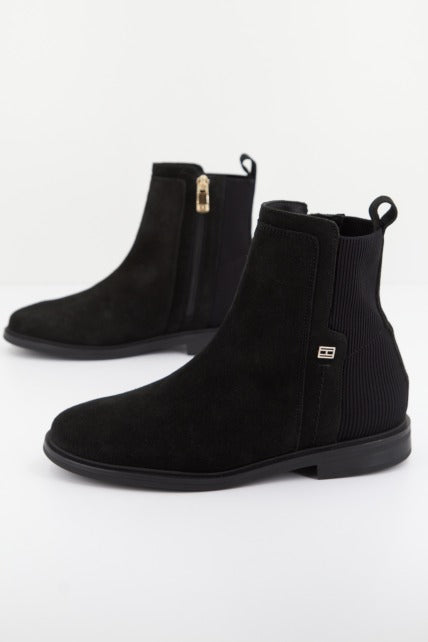 TOMMY HILFIGER ESSENTIALS BOOT en color NEGRO  (1)