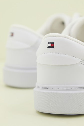 TOMMY HILFIGER  FWFW en color BLANCO  (3)