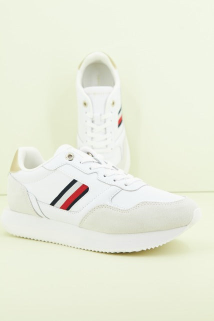 TOMMY HILFIGER GLOBAL STRIPES LIFESTYLE en color BLANCO  (1)