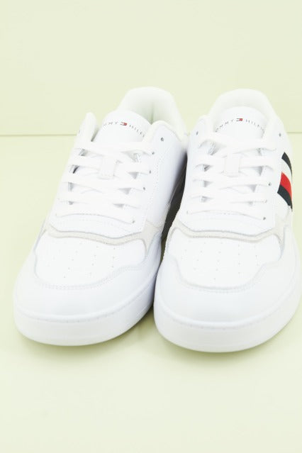 TOMMY HILFIGER COURT CUPSOLE RETRO LTH en color BLANCO  (2)