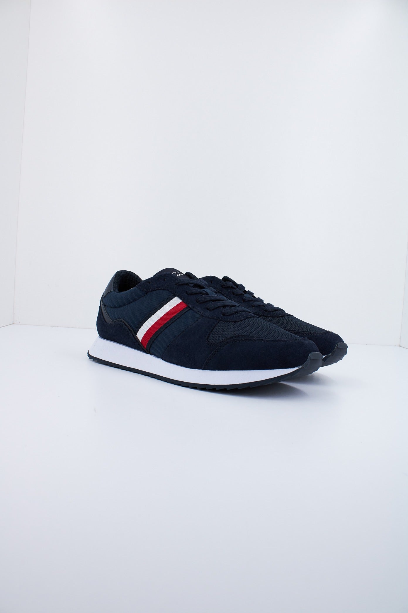 TOMMY HILFIGER RUNNER EVO MIX ESS en color AZUL  (2)