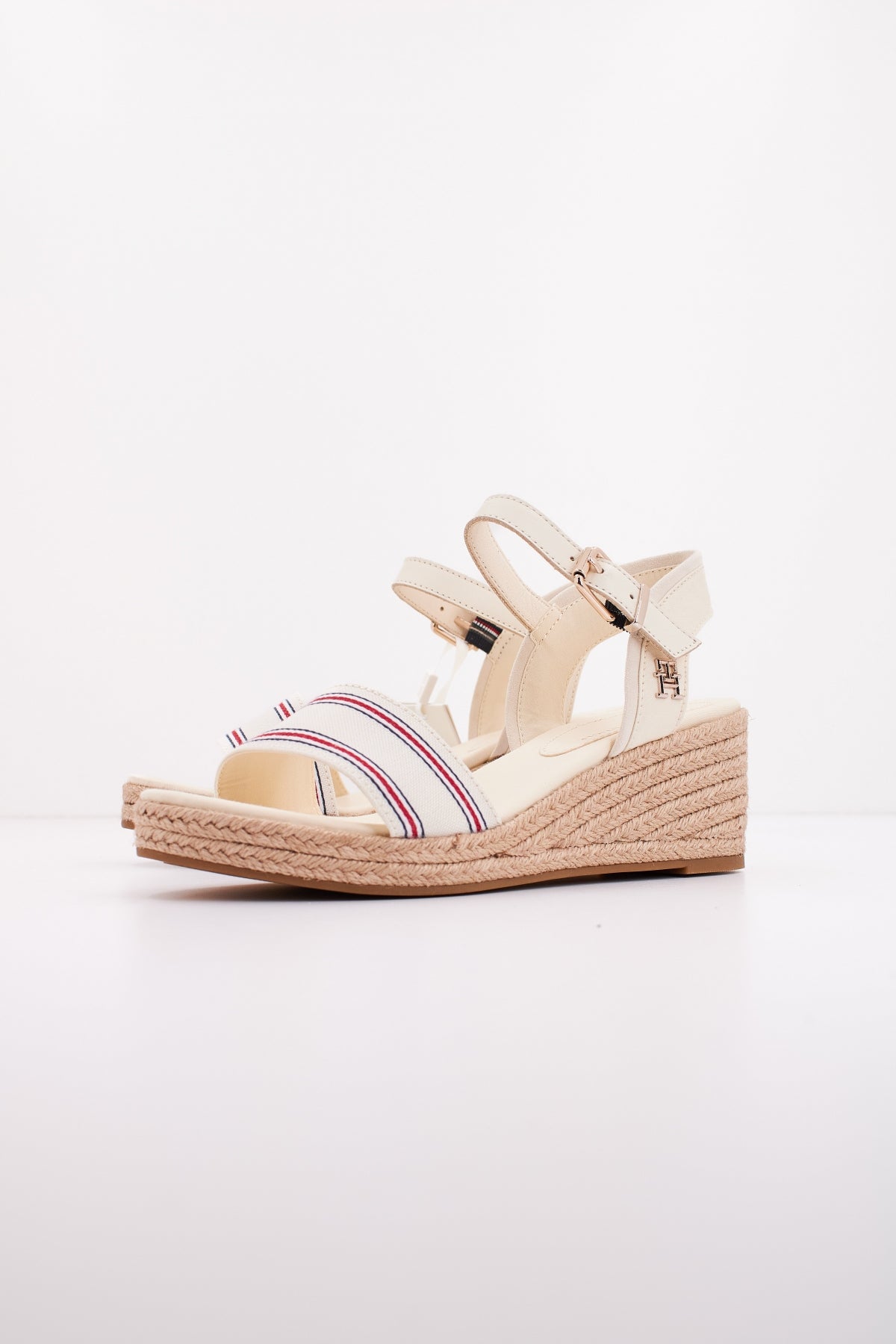 TOMMY HILFIGER  SHIRTING WEDGE SANDAL en color BLANCO  (2)