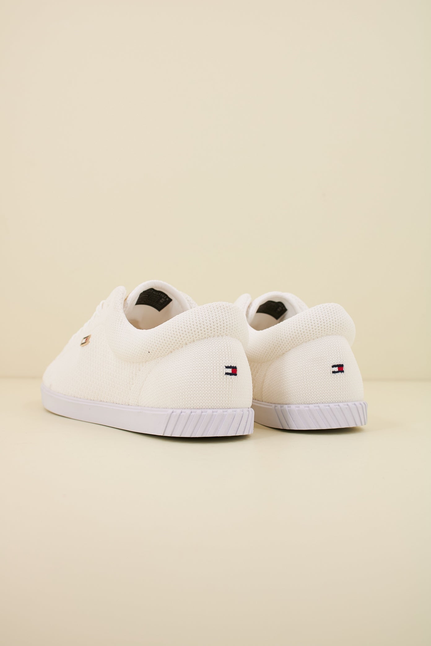 TOMMY HILFIGER FLAG LACE UP SNEAKER KNI en color BLANCO  (3)