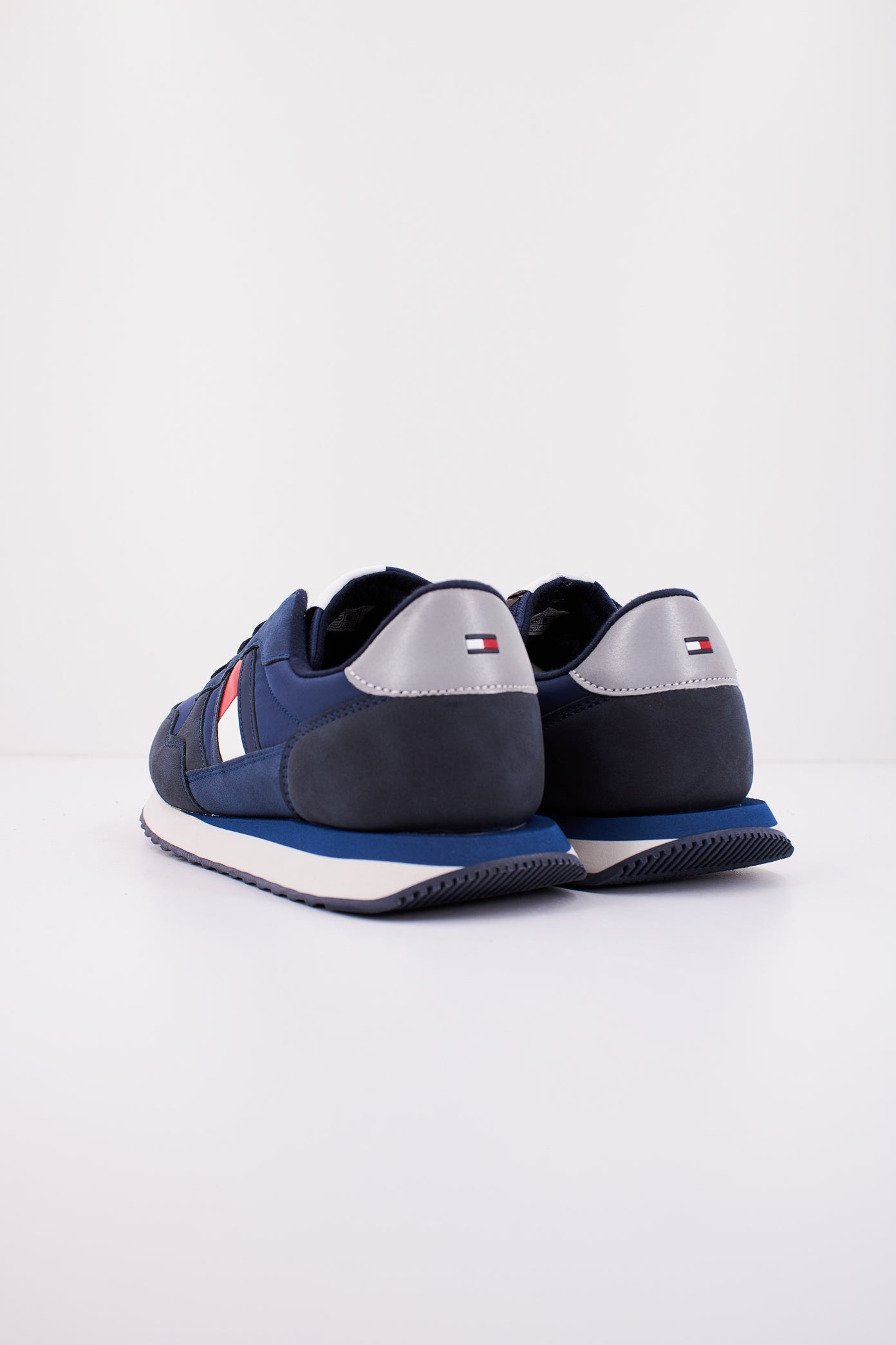 TOMMY HILFIGER SNEAKER FLAG BASSA ALLAC en color AZUL  (3)